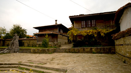 Селски туризъм България Медвен, Почивка на село, Луксозна къща под наем